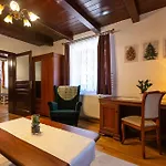 Bakonyi Muzsa Vendeghaz فيلة *