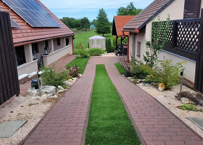 Villa Bakonyi Muzsa Vendeghaz *