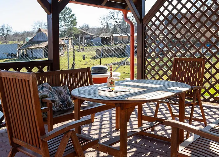 Bakonyi Muzsa Vendeghaz Villa Bakonyszentlaszlo