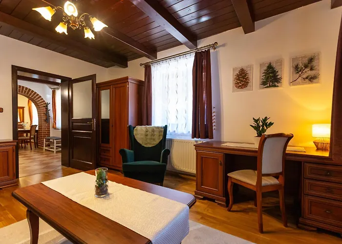 Bakonyi Muzsa Vendeghaz Villa *