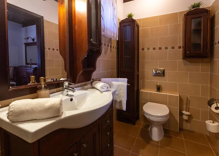Bakonyi Muzsa Vendeghaz Villa *